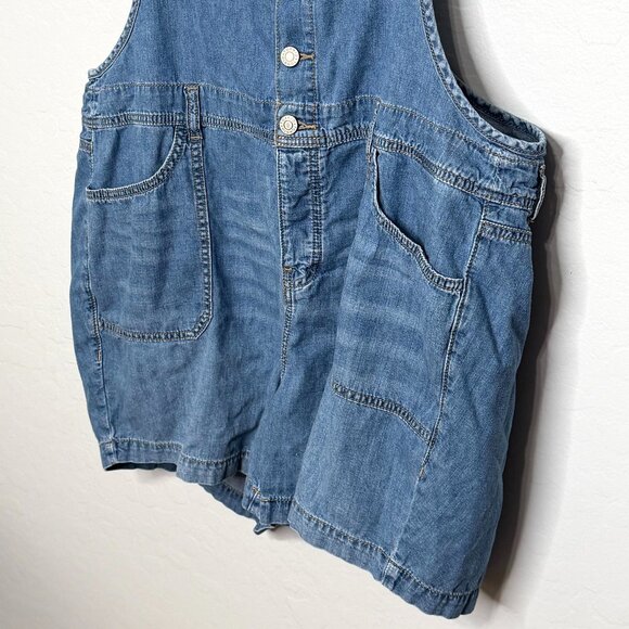 Torrid Lightweight Denim Adjustable Shortalls Size 12 - Picture 7 of 10
